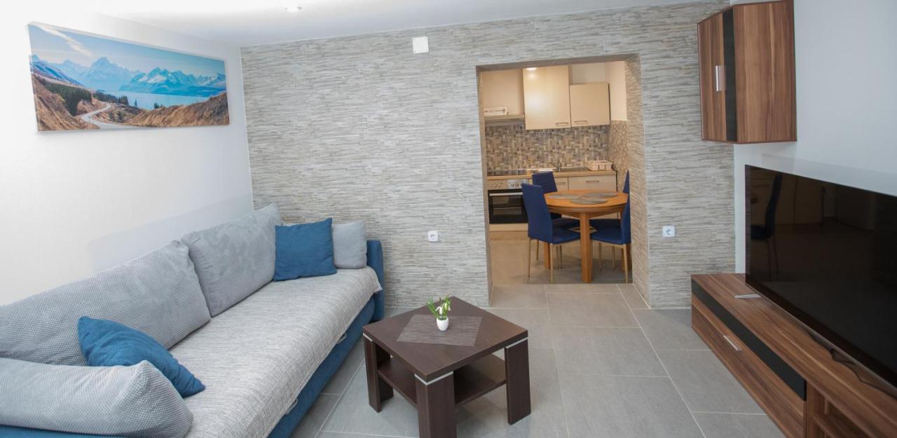 Toto Apartment Lukovo Sugarje Exterior photo